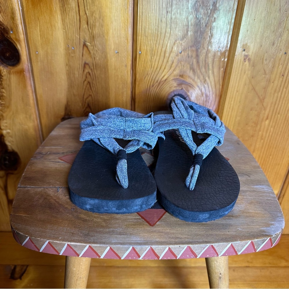 Skechers Yoga Foam Sandals